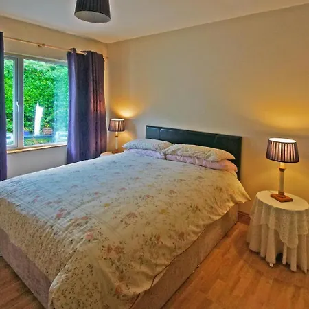 4 Bed In Clifden Oc-i243 בית נופש *